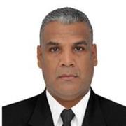 profesor ayuda con clases con respecto a lo relacionado con la medicina